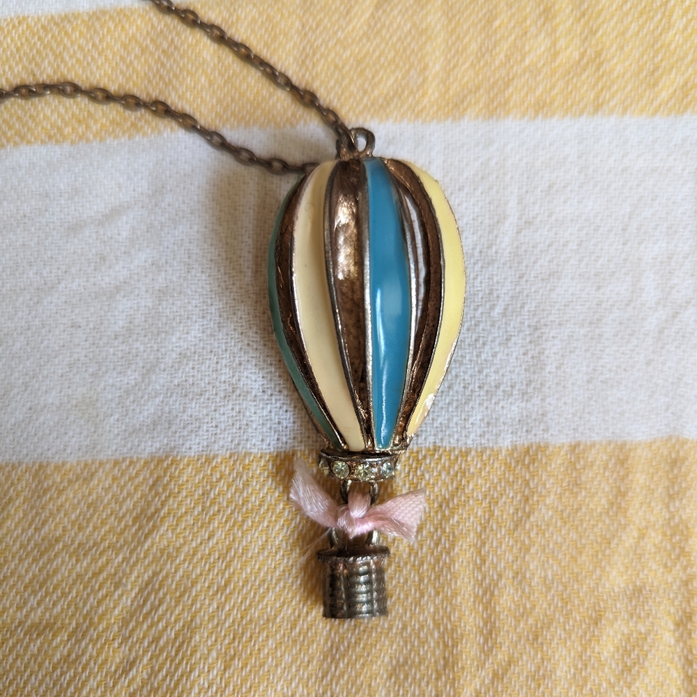Vintage Hot Air Balloon Pendant Statement Necklace - Picture 2 of 4